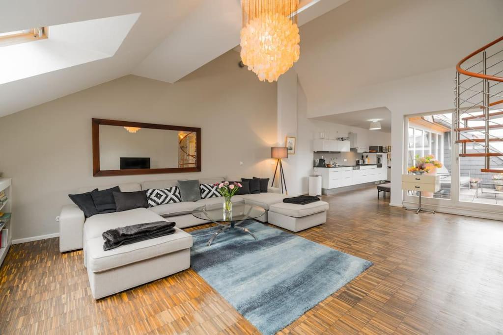 Ruhige Dachwohnung Mit Terrasse Berlin Mitte - Spacious Modern Rooftop Loft In Berlin Mitte Exterior foto